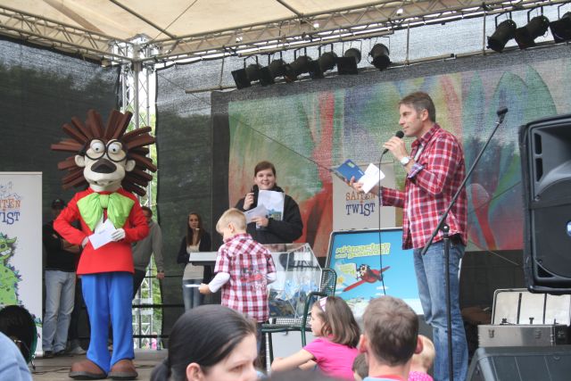 gal/2011/2011 Gruga - Tag des Kindes/2011 Saitentwist Gruga Tag des Kindes 31.07 130.JPG